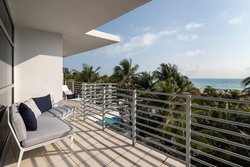 - Ritz-Carlton Hotel South Beach Miami Beach