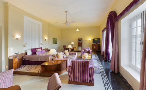 Deluxe Suite - Room Overview