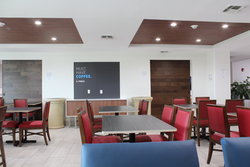  - Holiday Inn Express & Suites Mall San Antonio