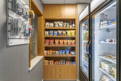  - SpringHill Suites by Marriott Sacramento Airport - I-5, Exits 521 & 521B