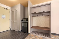  - Holiday Inn Yakima - I-82, Exit 33