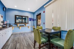  - Scottish Inn & Suites IAH Airport Houston