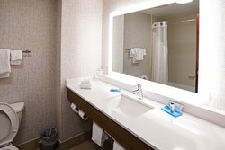  - Holiday Inn Express & Suites Knoxville - I-40 & I-75, Exit 373