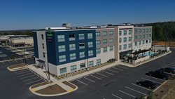  - Holiday Inn Express & Suites Richburg - I-77, Exit 65