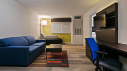  - Holiday Inn Express & Suites Burlington - I-5, Exit 230