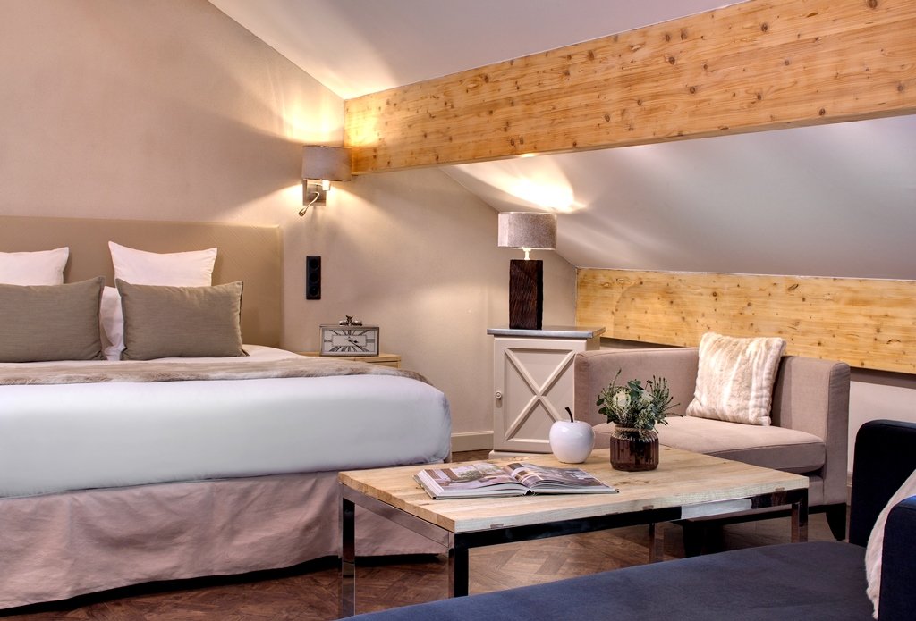 LE DOMAINE DE LA KLAUSS-guestroom-Suite.jpg