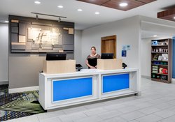  - Holiday Inn Express & Suites SeaWorld San Antonio