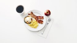  - Holiday Inn Express & Suites Lakeshore Windsor