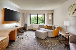  - Courtyard by Marriott Charlotte - I-77, Exit 6B