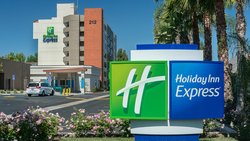  - Holiday Inn Express Fullerton