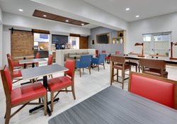  - Holiday Inn Express & Suites Cleburne
