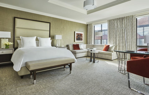 FOUR SEASONS HOTEL WASHINGTON - Photo 2