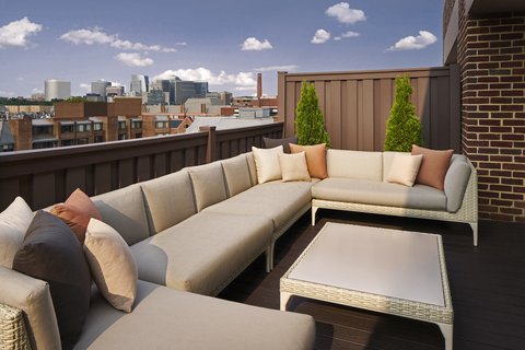 FOUR SEASONS HOTEL WASHINGTON - Photo 3