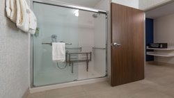  - Holiday Inn Express & Suites Marion - I-40, Exit 86