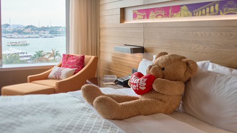 HOTEL INDIGO HARBOUR VIEW - Photo 44