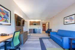  - Holiday Inn Express Johnson City - I-26, Exit 17