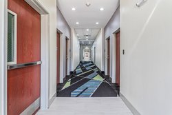  - Holiday Inn Express & Suites Van Buren - I-40, Exit 5