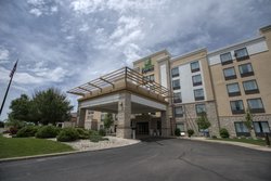  - Holiday Inn Express Janesville - I-39 & I-90, Exit 171B