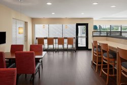  - TownePlace Suites by Marriott Danville - I-74, Exit 220