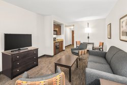 - Holiday Inn Express & Suites Newark - I-95, Exit 3