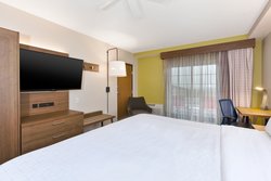  - Holiday Inn Express & Suites Petoskey