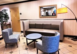  - Holiday Inn Express North Syracuse - I-81, Exit 27