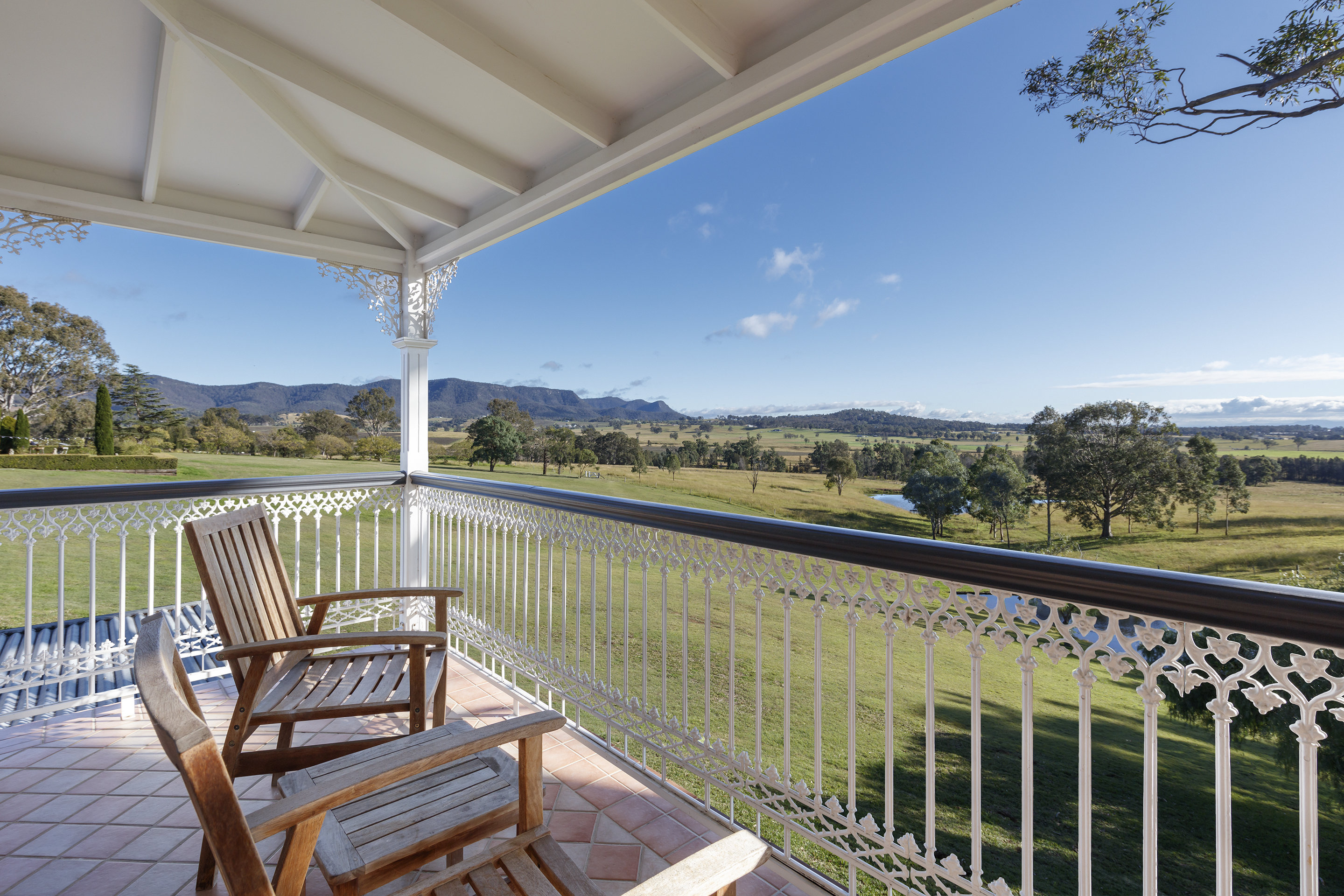 VOCO KIRKTON PARK HUNTER VALLEY BY-guestroom-King Grand Room Balcony.jpg