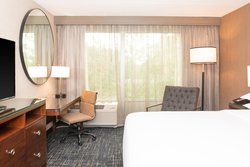  - Sheraton Hotel Ann Arbor - I-94, Exit 177