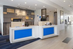  - Holiday Inn Express & Suites Bourbonnais - I-57, Exit 315