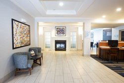  - Holiday Inn Express & Suites Airport Bethlehem