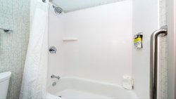  - Holiday Inn Express Dent - I-74, Exit 11