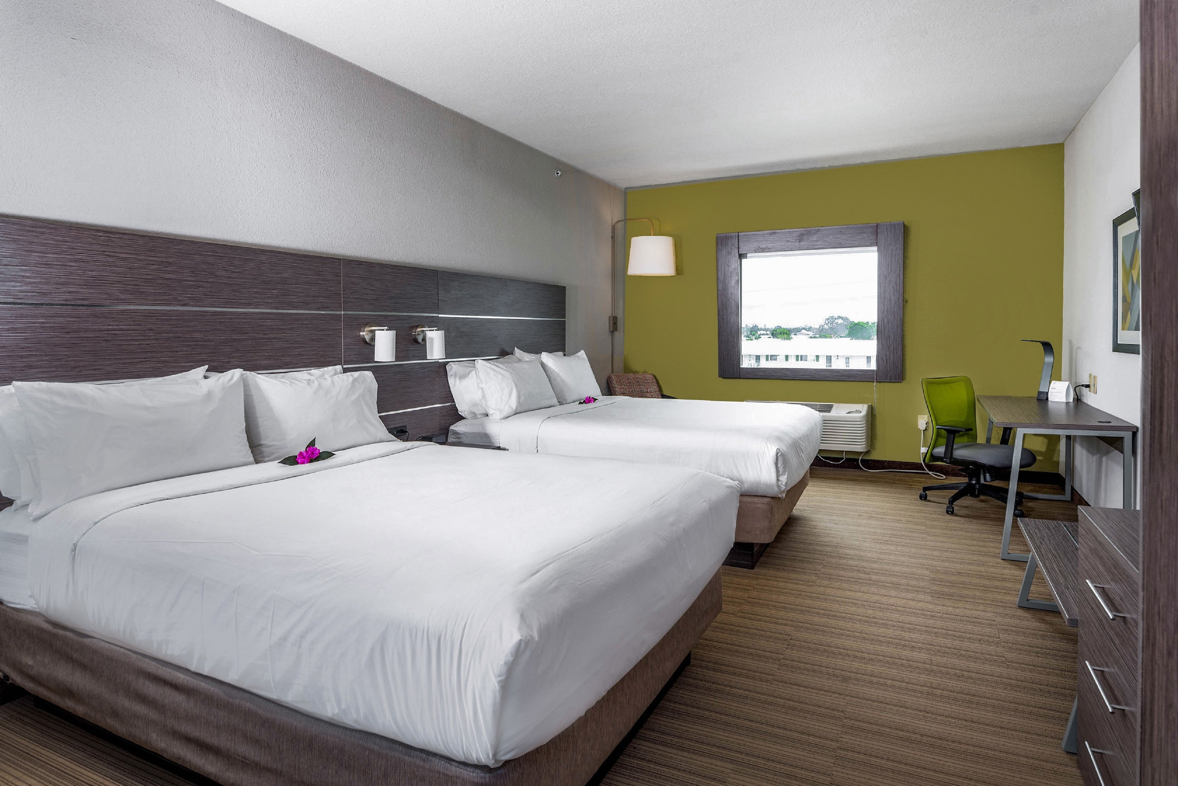 HOLIDAY INN EXP STES BOYNTON W BY I-guestroom-Guest Room .jpg