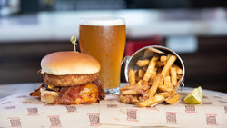  - Holiday Inn & Suites Southwest Joliet - I-80, Exit 127