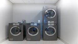  - Holiday Inn Express & Suites East Tampa - I-4, Exit 3