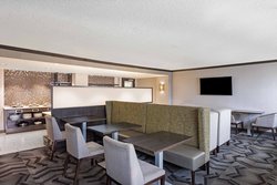  - Sheraton Hotel Edison - I-95, Exit 10