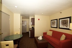  - Holiday Inn Express & Suites West Haven - I-15 & I-84, Exit 343
