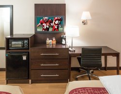  - Red Roof Plus+ Inn & Suites OSU Columbus