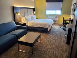  - Holiday Inn Express Maspeth