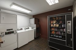  - Red Roof Inn Arlington Heights - I-90, Exit 70