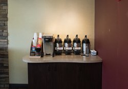  - Red Roof Inn Blue Ash - I-71, Exit 15