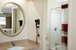  - Red Roof Inn Blue Ash - I-71, Exit 15