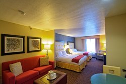  - Holiday Inn Express & Suites West Haven - I-15 & I-84, Exit 343