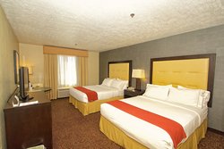  - Holiday Inn Express & Suites West Haven - I-15 & I-84, Exit 343