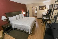  - Red Roof Plus+ Inn & Suites Amherst