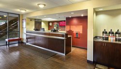  - Red Roof Plus+ Inn & Suites Oxon Hill - I-95 & I-495, Exit 4