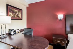  - Red Roof Inn Hampton - I-64, Exit 263B
