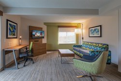  - Holiday Inn Express & Suites Asheville - I-240, Exit 6