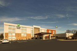  - Holiday Inn Express & Suites Wapakonet - I-75, Exit 111