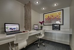  - Holiday Inn Express & Suites Wapakonet - I-75, Exit 111