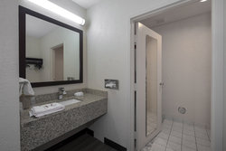  - Red Roof Inn Warrenton